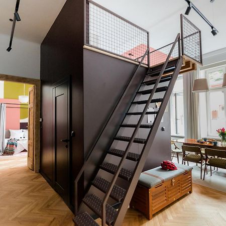 Ferienwohnung Quiet Luxury On Florianska Krakau Exterior foto