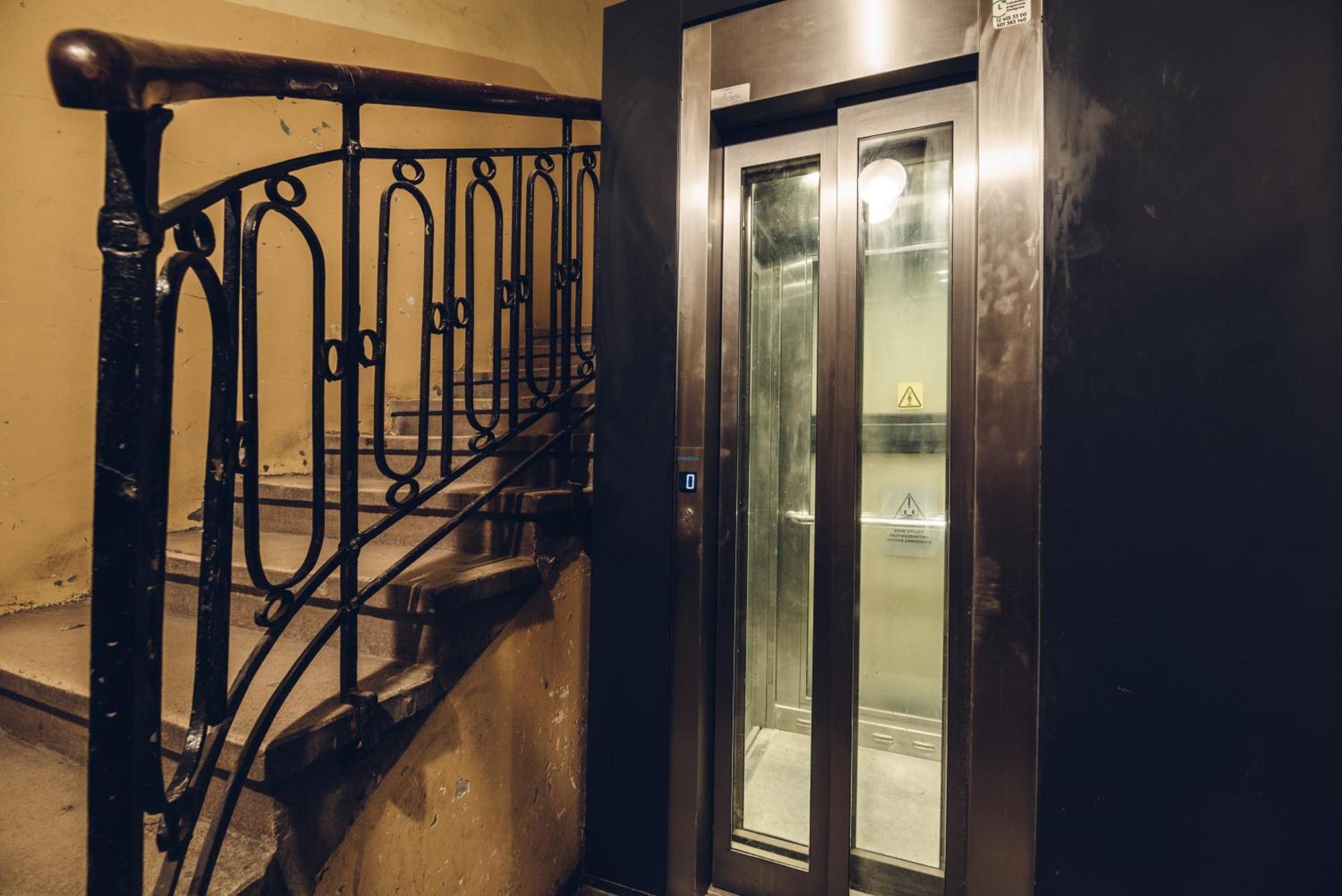 Ferienwohnung Quiet Luxury On Florianska Krakau Exterior foto