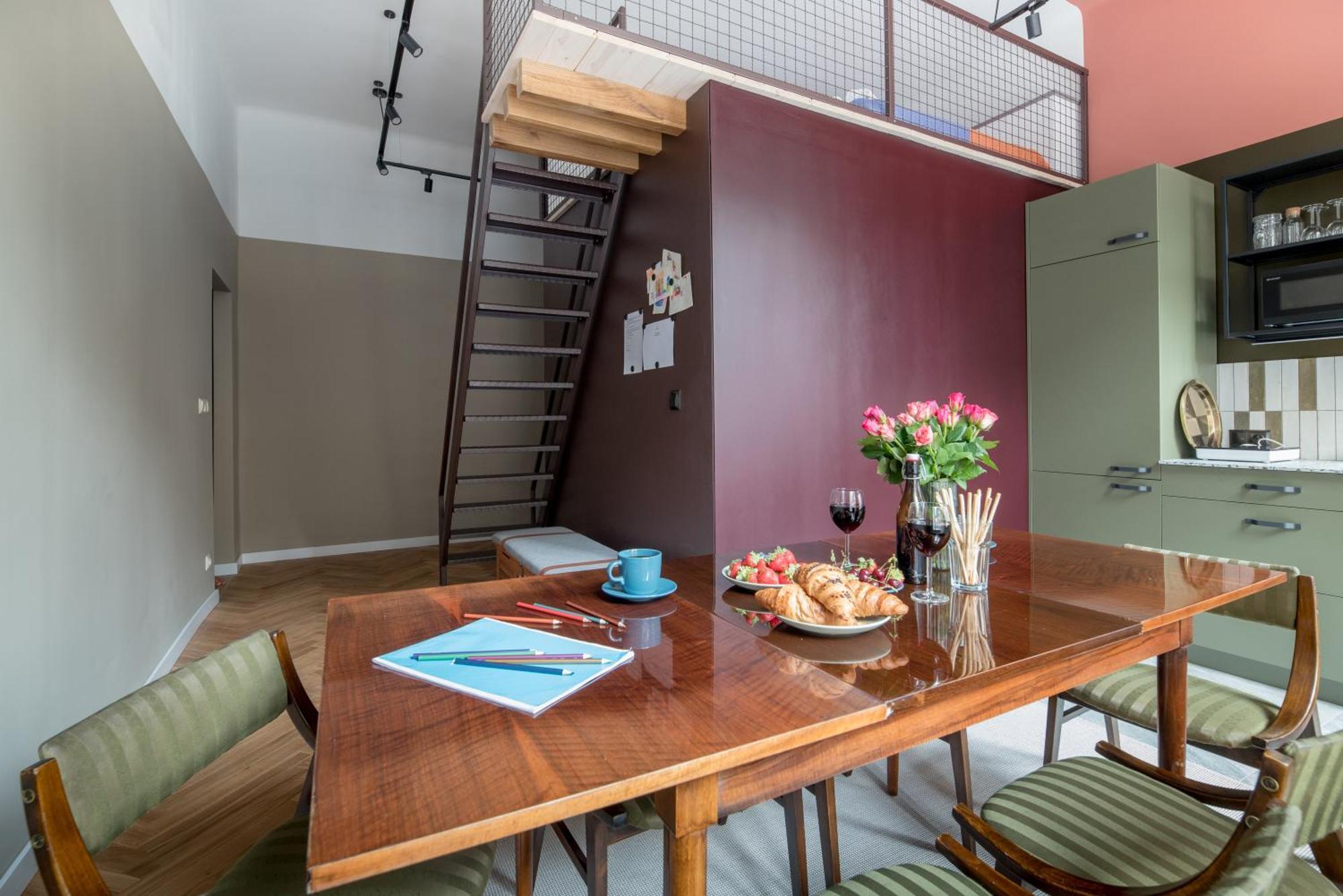 Ferienwohnung Quiet Luxury On Florianska Krakau Exterior foto